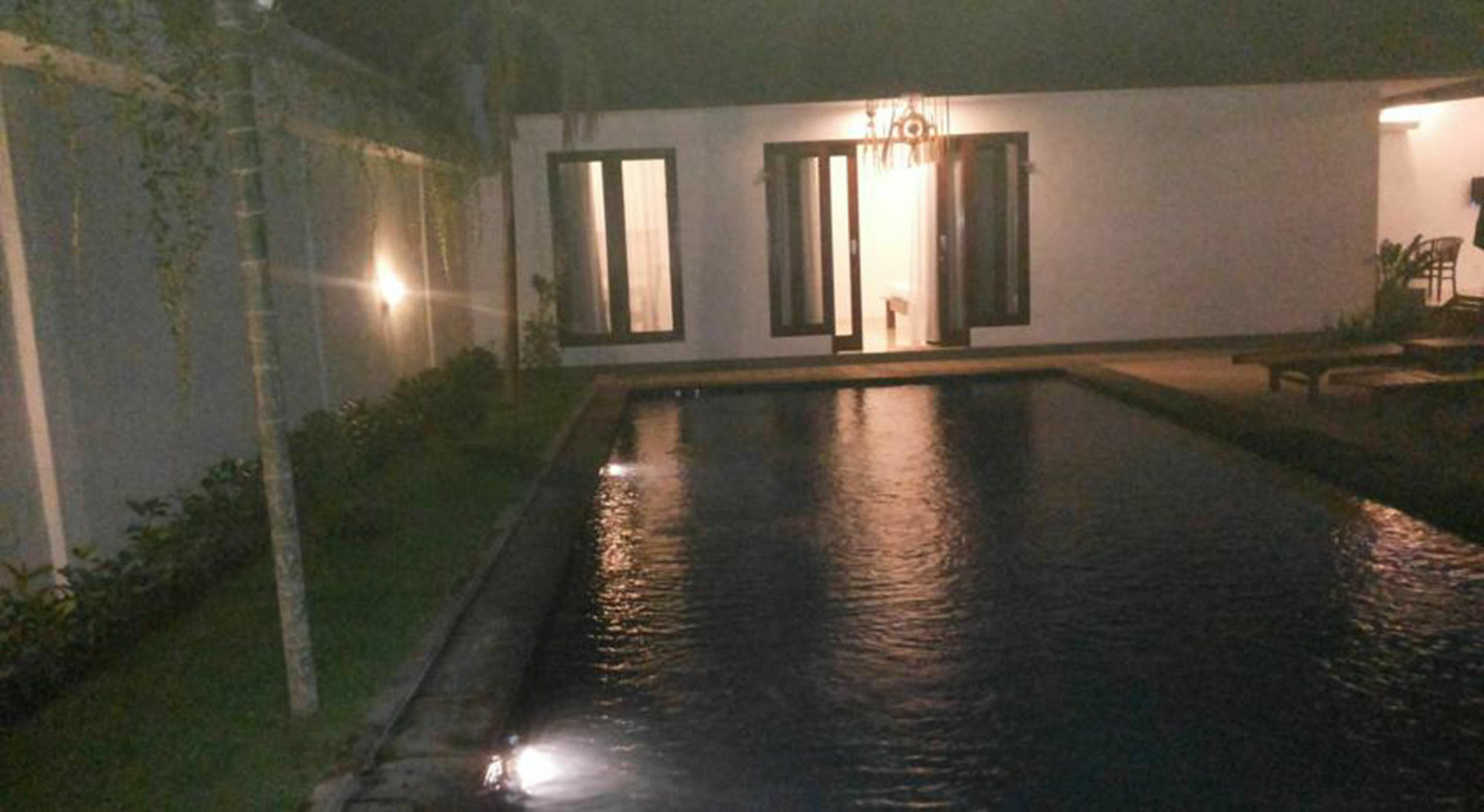 U House Hotel 2*