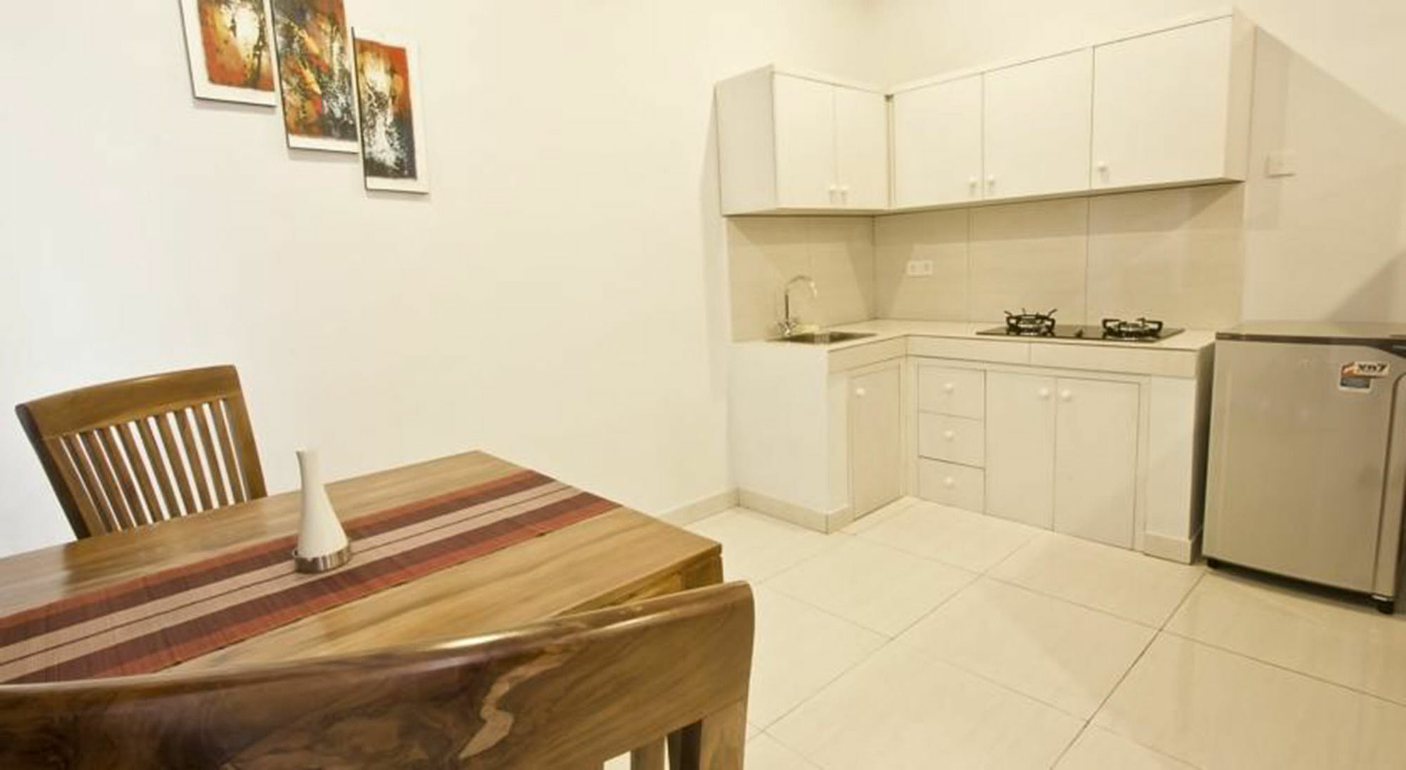 U House 2*