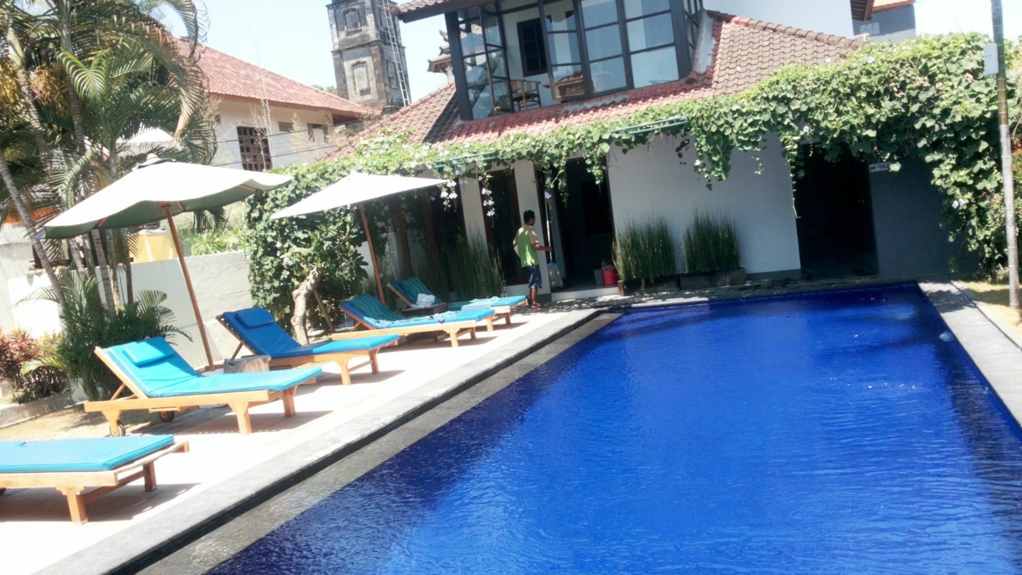 U House 2* Seminyak (Bali)
